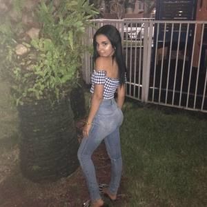 Meet your Posher, Karlita